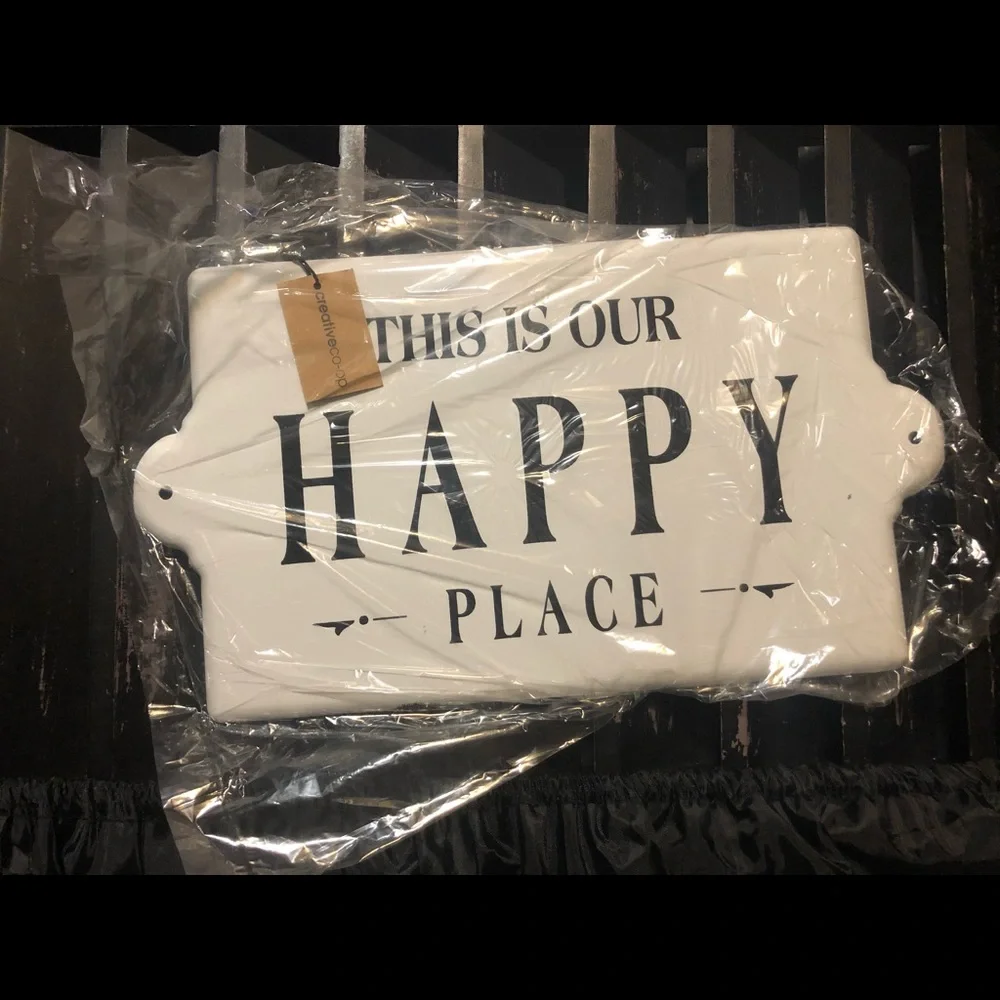 CREATIVE CO-OP Enameled Wall Plaque Sign